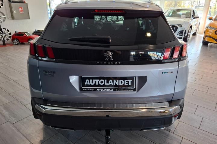 Sølv Peugeot 3008 fra 2020