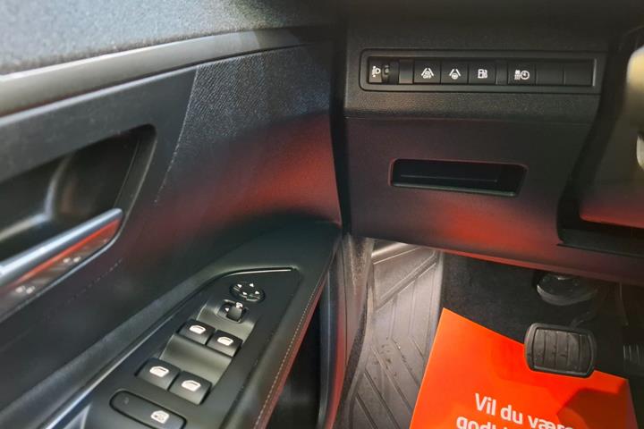 Sølv Peugeot 3008 fra 2020