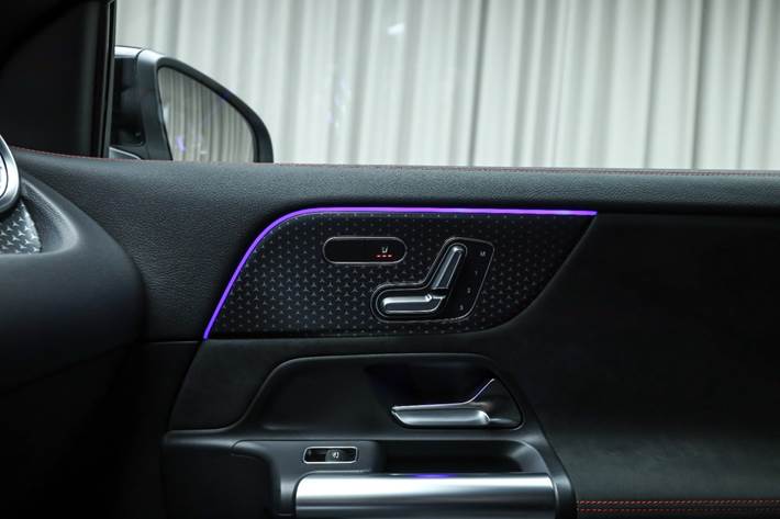 Sort Mercedes EQA250+ fra 2026