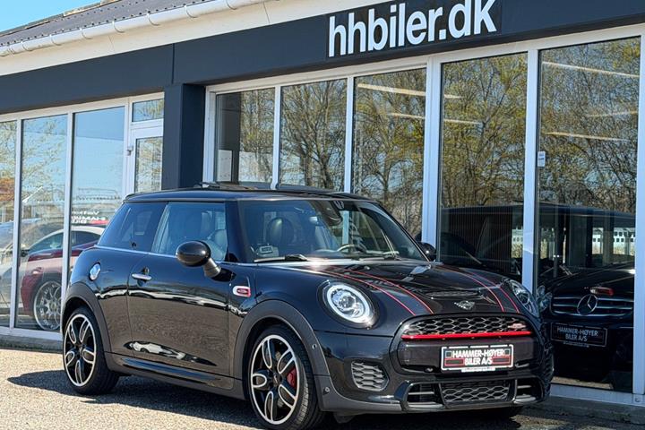 Sort Mini Cooper S fra 2019 set udefra