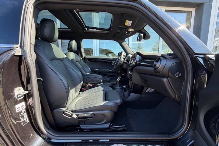 Sort Mini Cooper S fra 2019
