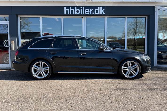 Gul Audi A6 Allroad fra 2016