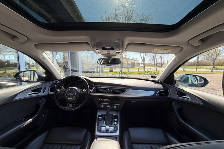 Gul Audi A6 Allroad fra 2016