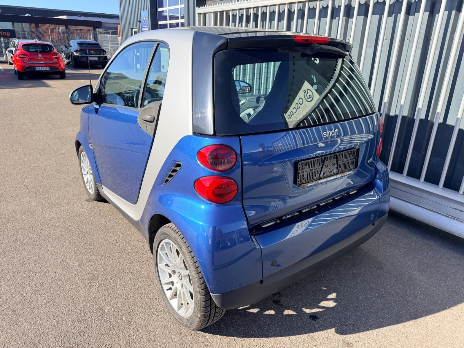 Blå Smart ForTwo Coupé fra 2008 set udefra