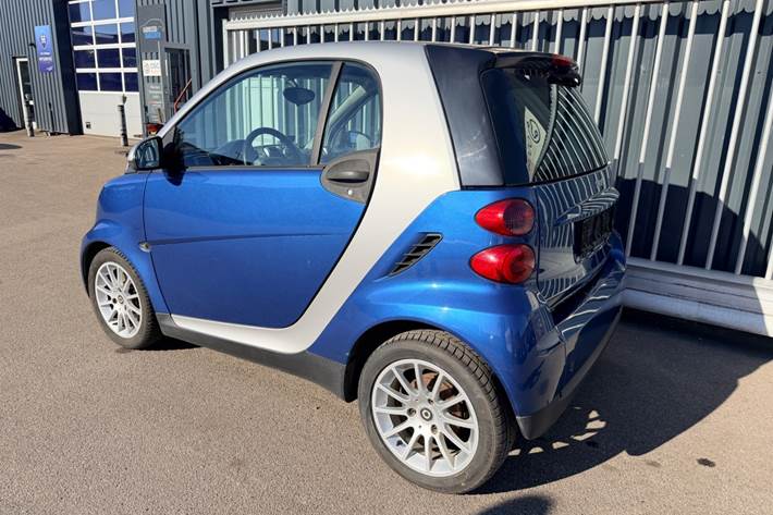 Blå Smart ForTwo Coupé fra 2008