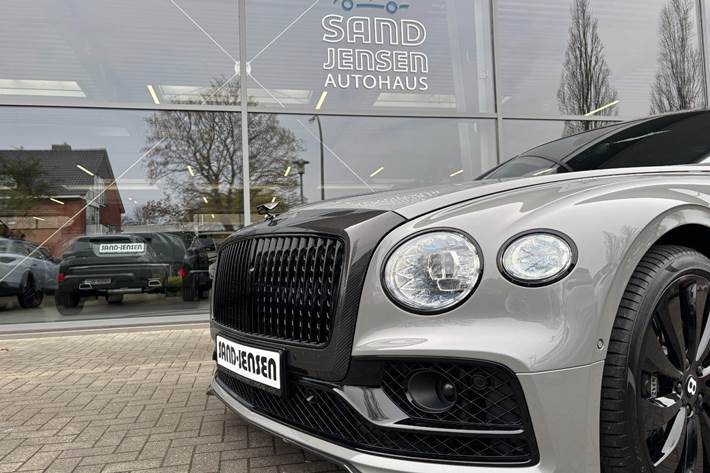 Grå Bentley Flying Spur fra 2022