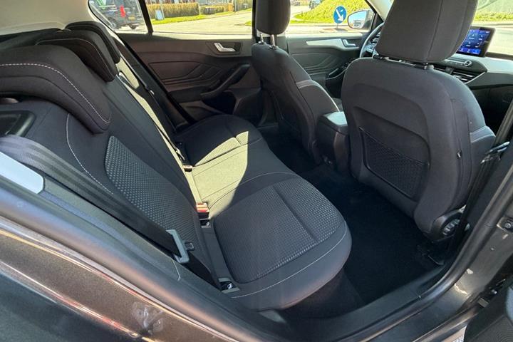 Grå Ford Focus fra 2021