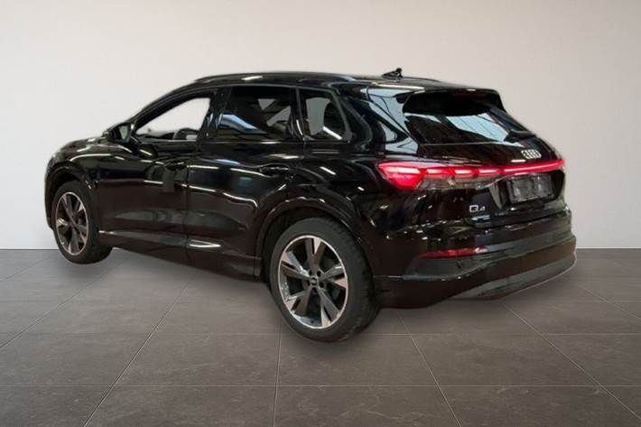 Sort Audi Q4 fra 2024