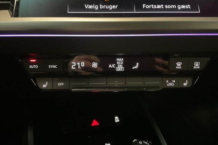 Sort Audi Q4 fra 2024