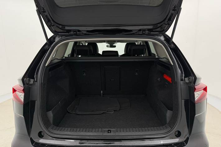 Sort Skoda Enyaq fra 2023