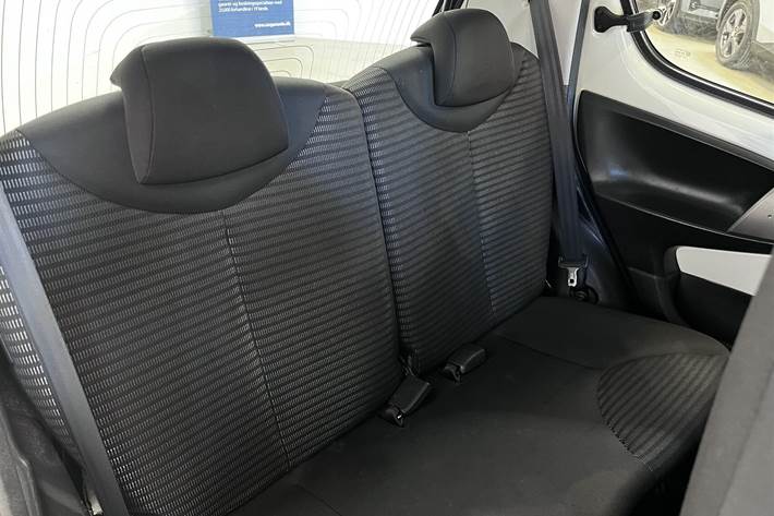 Hvid Peugeot 107 fra 2013