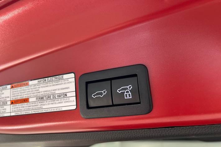 Rød Toyota Yaris Cross fra 2023