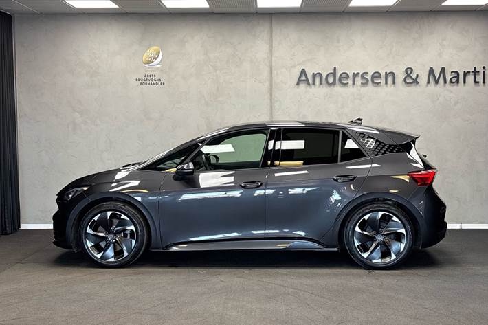 Grå Cupra Born fra 2023