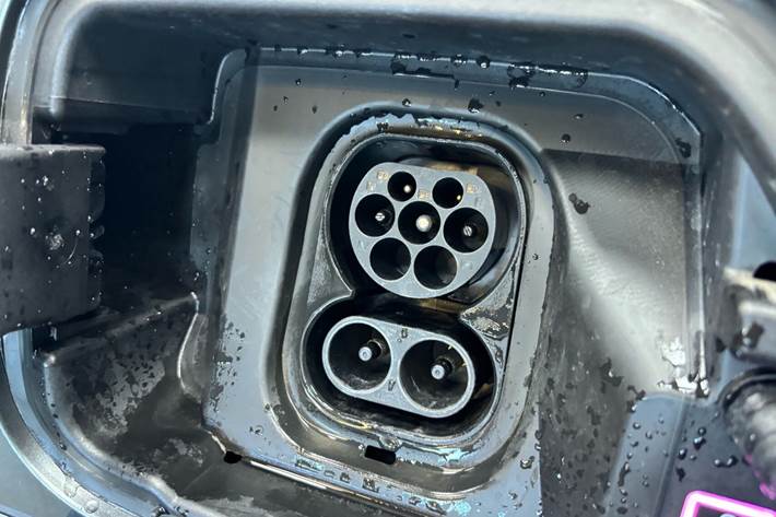 Grå Citroën ë-C3 fra 2025