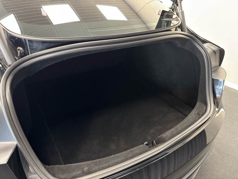 Tesla Model 3 EL 283HK Aut.