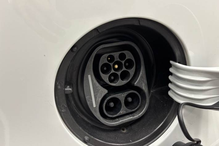 Hvid VW e-up fra 2021