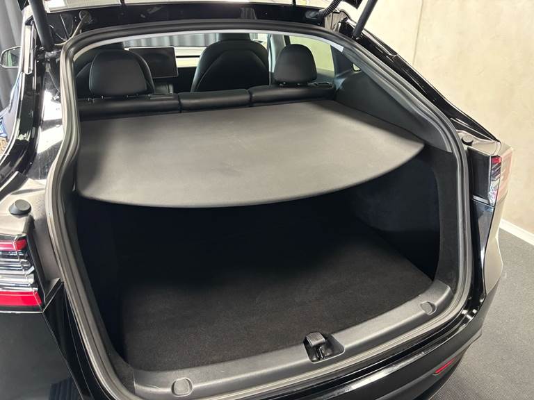 Tesla Model Y EL RWD 299HK 5d Aut.