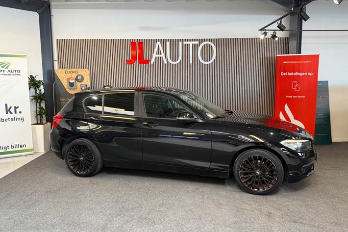 Sort BMW 118d fra 2015