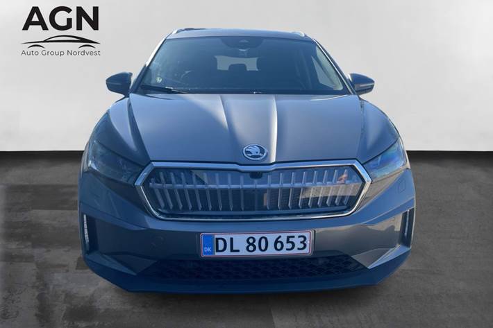 Grå Skoda Enyaq fra 2022