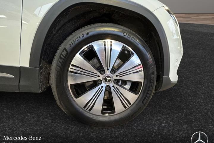 Hvid Mercedes EQA250 fra 2024