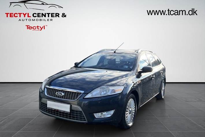 Grå Ford Mondeo fra 2008