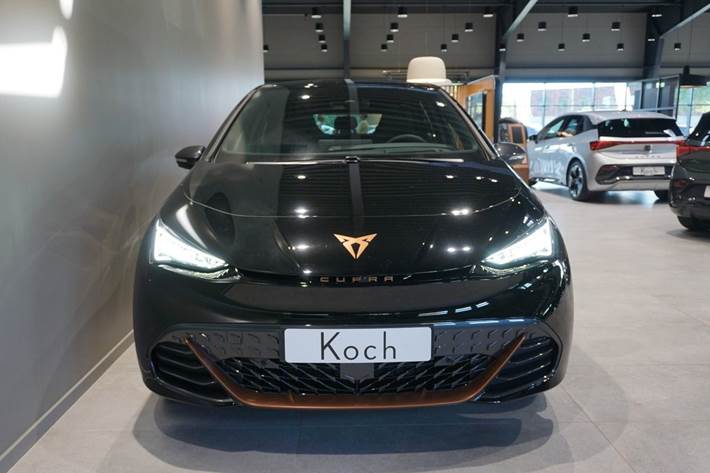 Sort Cupra Born fra 2025