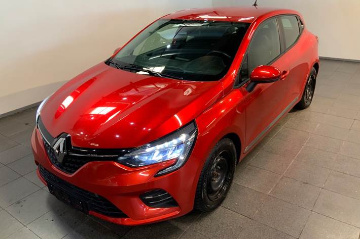 Rød Renault Clio V fra 2021 set udefra