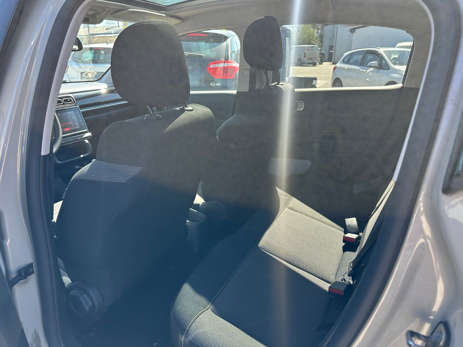 Beige Citroën C3 fra 2019