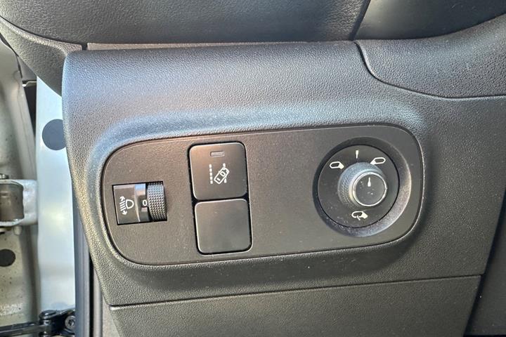 Beige Citroën C3 fra 2019