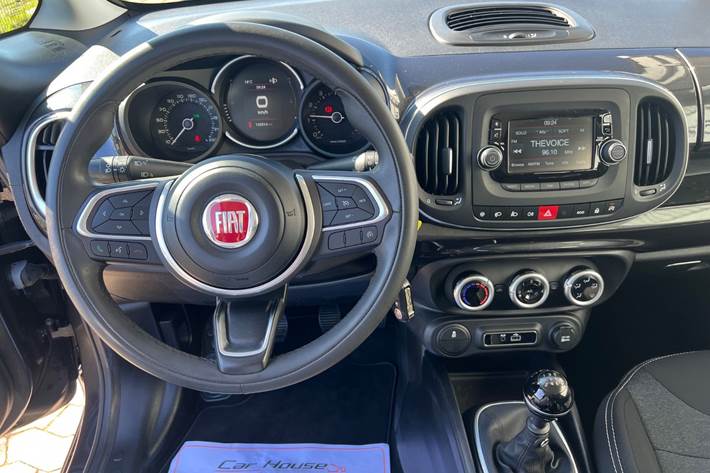 Sort Fiat 500L Wagon fra 2018
