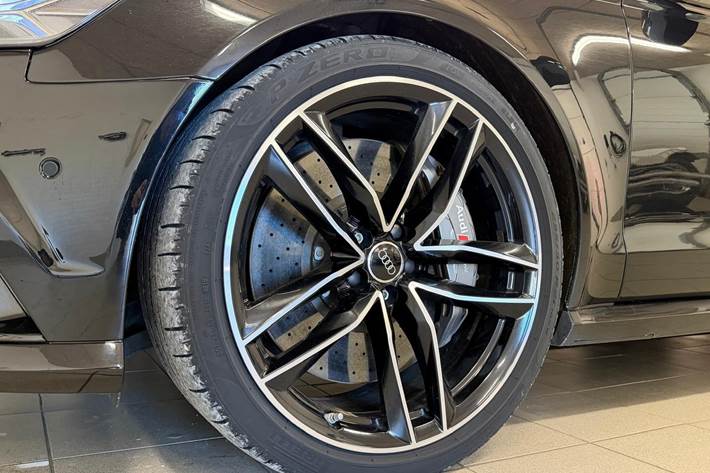 Sort Audi RS6 fra 2018