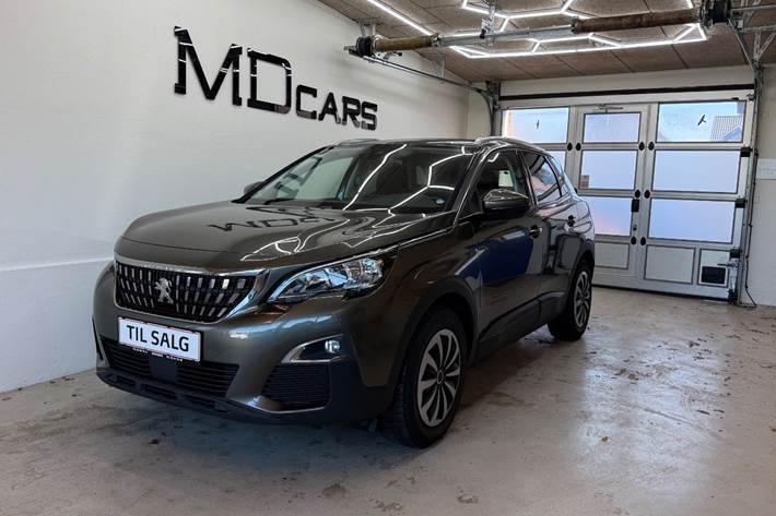 Grå Peugeot 3008 fra 2017