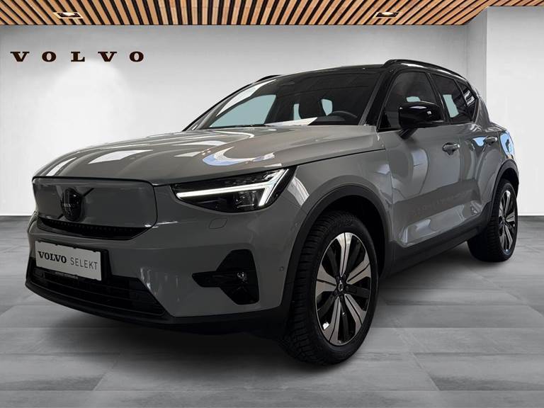 Volvo EX40 Extended Range Black Edition