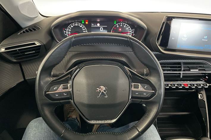 Gul Peugeot 208 fra 2020