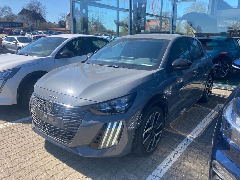 Peugeot e-208 54 GT