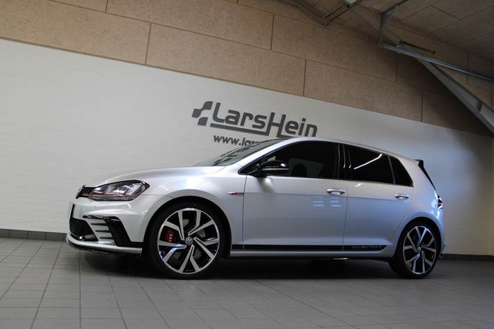 Sølv VW Golf VII fra 2016