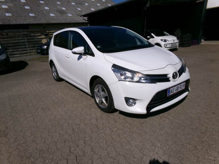 Toyota Verso 2,0 D-4D T2 Vision 7prs