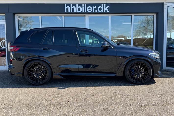 Sort BMW X5 fra 2021