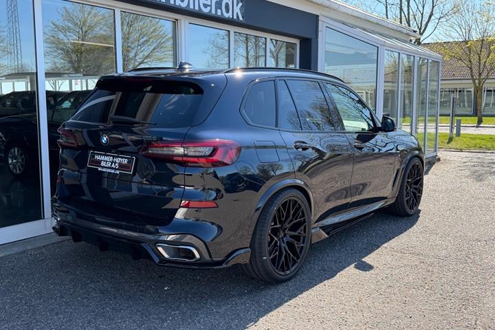 Sort BMW X5 fra 2021