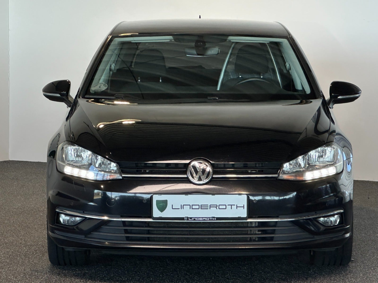 Sort VW Golf VII fra 2018