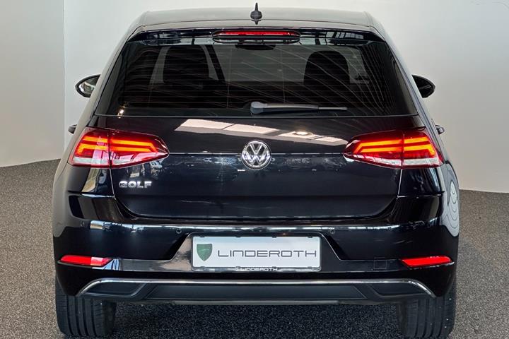 Sort VW Golf VII fra 2018