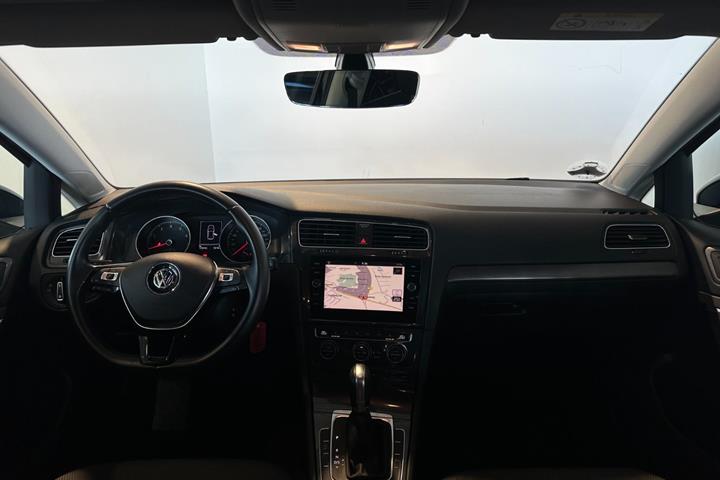Sort VW Golf VII fra 2018
