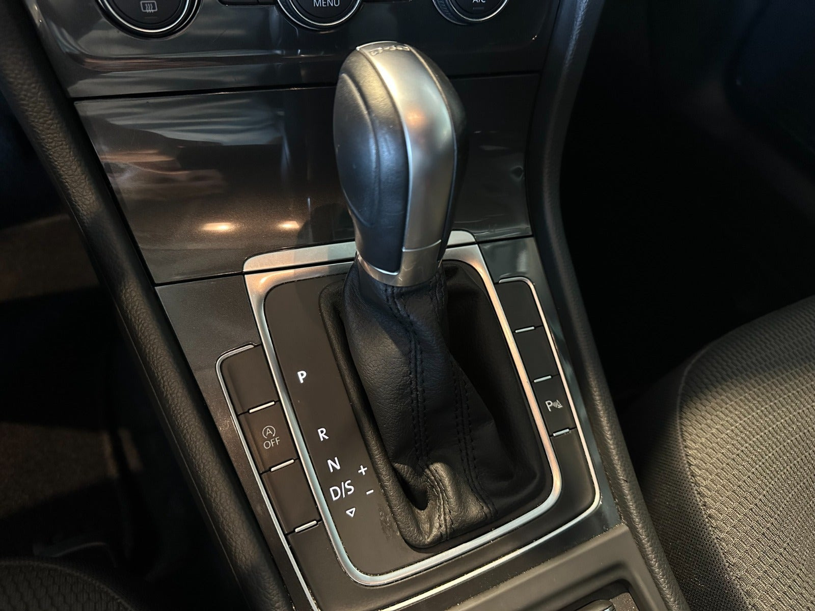 Sort VW Golf VII fra 2018