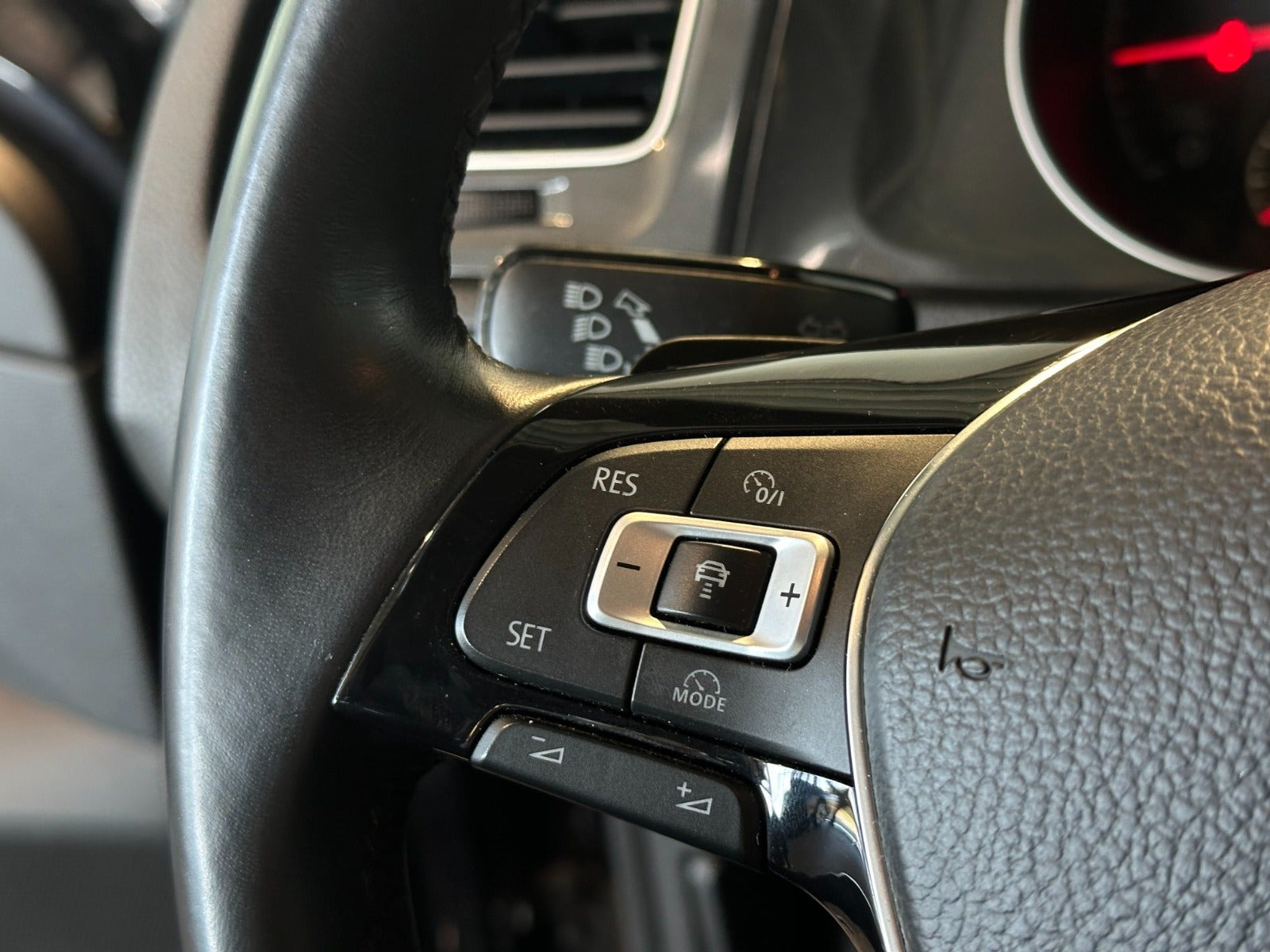Sort VW Golf VII fra 2018
