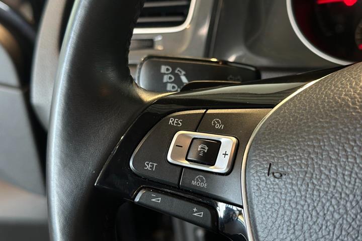 Sort VW Golf VII fra 2018