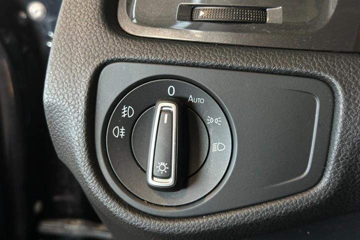 Sort VW Golf VII fra 2018