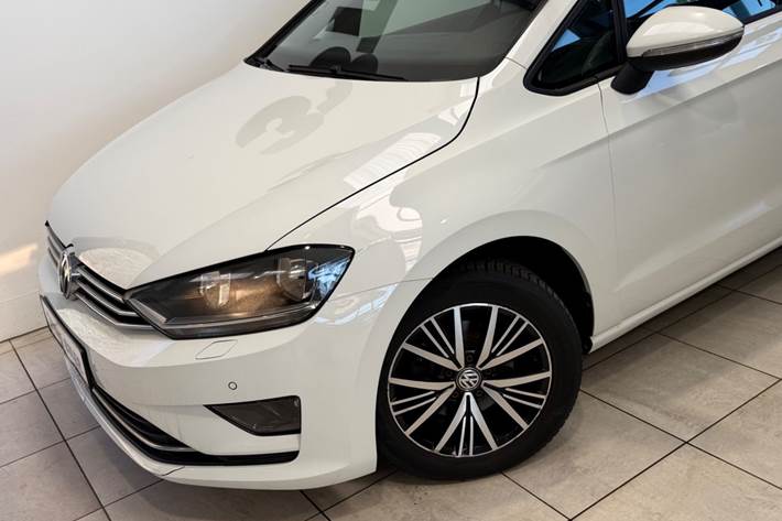 Hvid VW Golf Sportsvan fra 2017