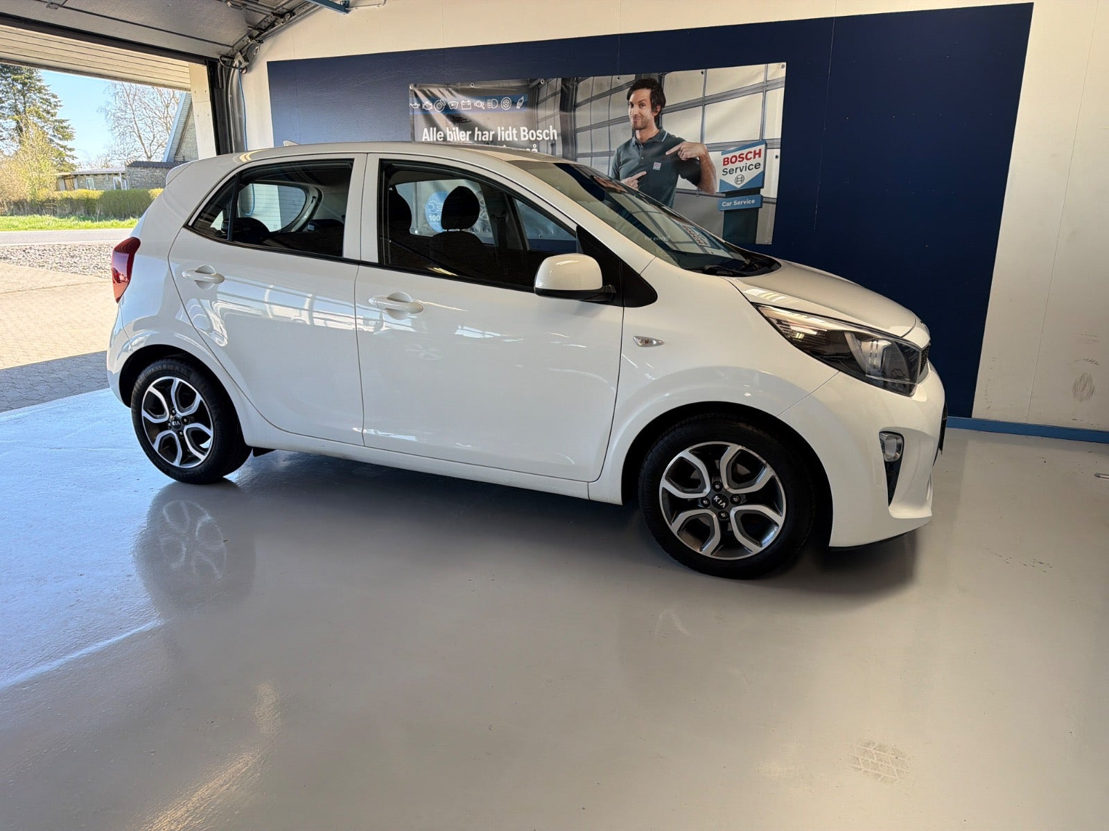 Hvid Kia Picanto fra 2019