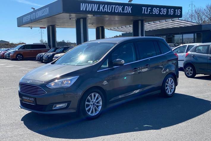 Grå Ford Grand C-Max fra 2017