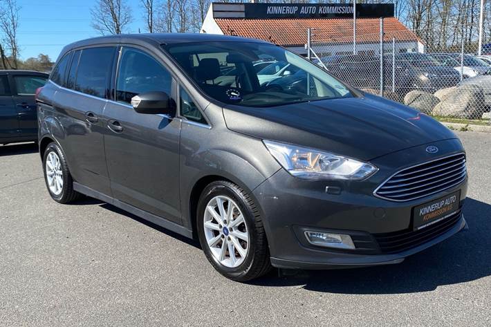 Grå Ford Grand C-Max fra 2017